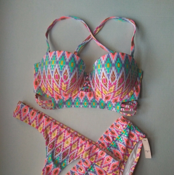 VS Midi Beach Bandeau Cheeky Thong Bikini~Ikat - Picture 12 of 13